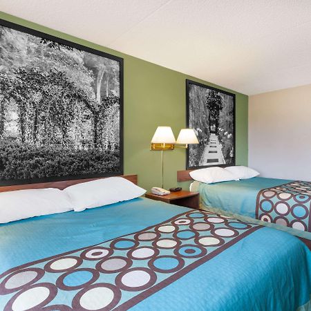 Super 8 By Wyndham Harrisburg Hershey West Экстерьер фото