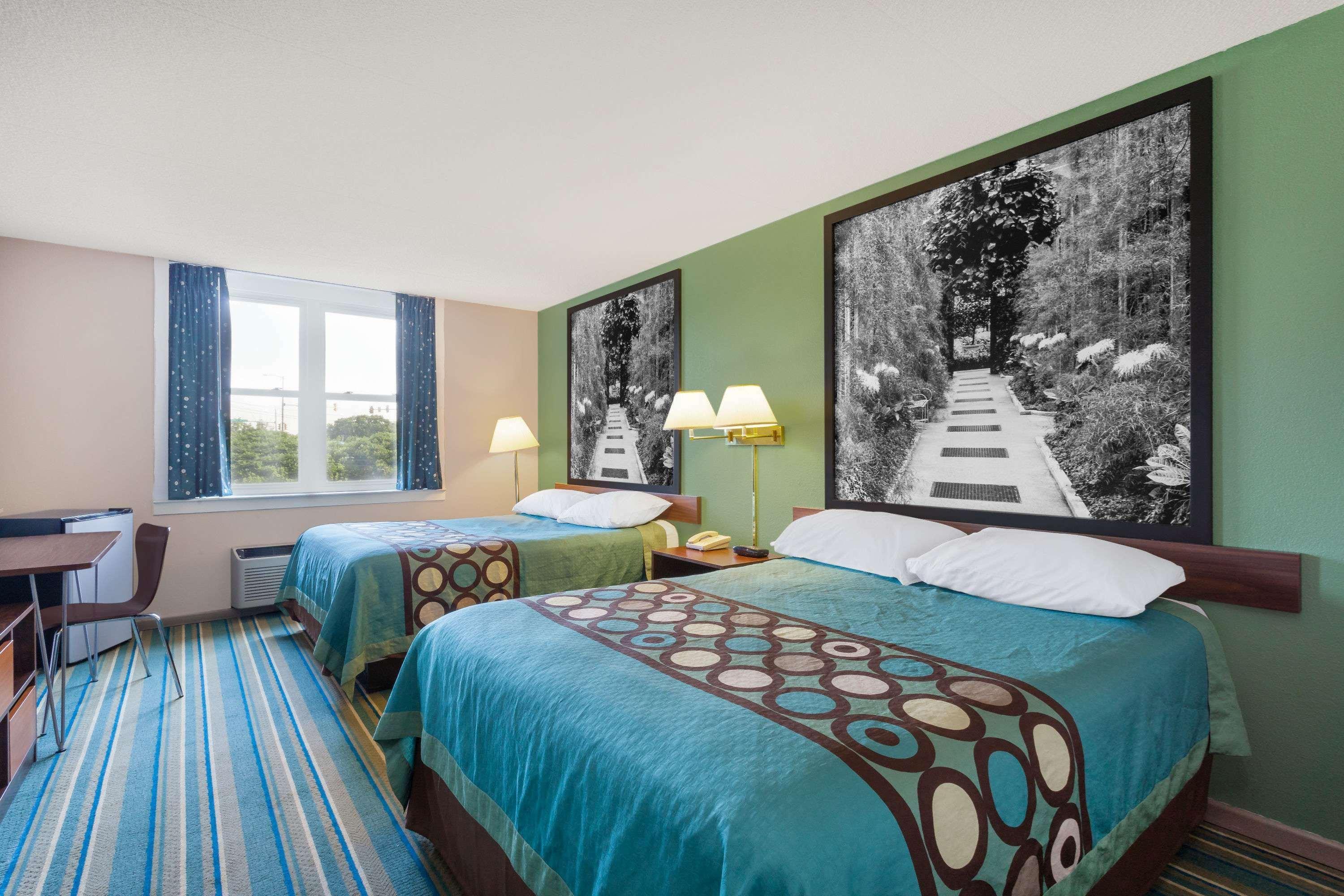 Super 8 By Wyndham Harrisburg Hershey West Экстерьер фото