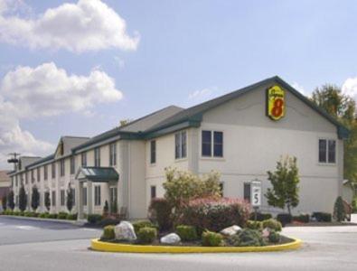 Super 8 By Wyndham Harrisburg Hershey West Экстерьер фото